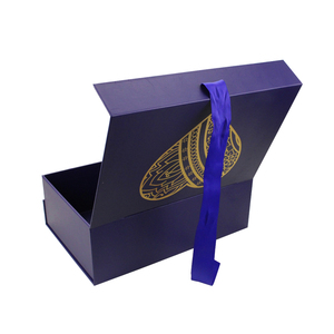 Custom Premium Luxury Magnetic Foldable Cardboard Packaging Box Embossing Gold <b>Foil</b> PVC <b>Window</b> for Shoes Clothing-Recyclable - Product Image 3
