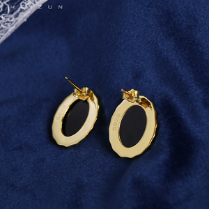 Heizun usine mignon Original noir <span class=keywords><strong>Agate</strong></span> <span class=keywords><strong>camée</strong></span> 3D Relief sculpture S925 argent plaqué or boucles d'oreilles pour femmes mariages chinois - Product Image 4