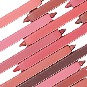 Kit de Maquillage Lèvres MLM Personnalisé : Crayon à Lèvres Mat Végétalien Non Transférable et Gloss Liquide Imperméable – Collection Soyeuse Haute Pigmentation pour Usage Quotidien et Soirées - Product Image 1