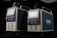 Nettoyeur laser à impulsions DMK 300W pour la restauration des surfaces métalliques, la préparation NDT, la construction navale, l'aérospatiale et l'industrie automobile