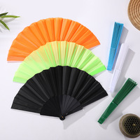 En stock, éventail portable blanc, souvenirs en vrac pour les invités de mariage, éventail pliant en plastique pour la danse, accessoire vestimentaire d'été