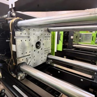 Machine de moulage par injection hydraulique horizontale YIZUMI 90 tonnes d'occasion, haute précision, avec moteur et pompe PLC, haute efficacité de production, testée