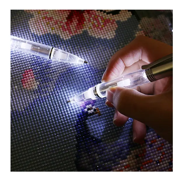 Diamond Painting 5d Point Drill Pen with Light LED Lighting Pen Diamond Painting Cross Stitch Nail Art Tools