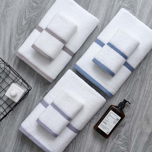 <span class=keywords><strong>Serviette</strong></span> de toilette blanche en coton pour hôtel, ourlet renforcé, anti-déchirure, résistante à l'usure, pour lavage quotidien répété - Product Image 2