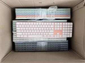 Teclado Inalámbrico A2520 Magic Keyboard de Segunda Mano, 98% Nuevo, USB 5.8Ghz, Switches de Tijera, Tamaño Completo, Retroiluminación RGB, para Portátil, Venta al Por Mayor - Product Image 6