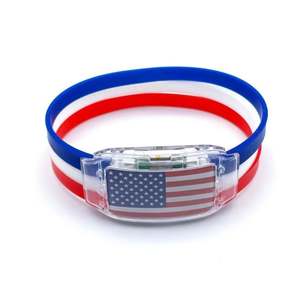 Pulseras de Silicona Personalizadas con el Logotipo del Equipo de Fútbol - Diseño de Bandera Mundial con Luz LED |   Artículos Promocionales para Fans en Eventos y Patrocinios - Product Image 3