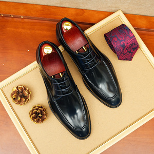 <span class=keywords><strong>Chaussures</strong></span> décontractées pour hommes Brogue en <span class=keywords><strong>cuir</strong></span> perforé à bout d'aile à <span class=keywords><strong>lacets</strong></span> <span class=keywords><strong>Chaussures</strong></span> habillées Oxford Bottes à bout pour <span class=keywords><strong>cuir</strong></span> véritable - Product Image 3