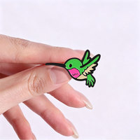 Creatieve natuur kolibrie emaille broche vliegende vogelvorm metalen badge wildlife thema accessoire voor kleding rugzak denim