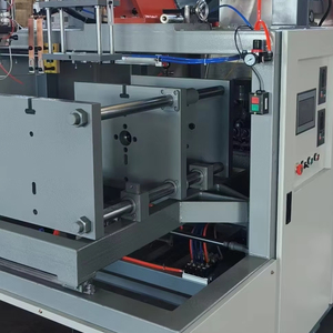 Machine automatique de moulage par extrusion soufflage Chine <span class=keywords><strong>Plastique</strong></span> HDPE 1L 2L 5L Jerrycan Barrel bouteille utilisée pour le roulement du moteur - Product Image 1