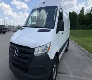 Furgoneta de carga Mercedes-Benz Sprinter bastante usada