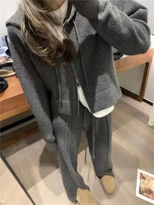 맞춤형 봄가을 정장 와이드 팬츠 레이지 캐주얼 니트 가디건 여성 세트 여성용 후드 니트 스웨터 슈트 - Product Image 4
