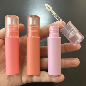 ISMAN Tubes de conditionnement givrés vides pour <span class=keywords><strong>rouge</strong></span> à lèvres liquide et brillant à lèvres, 3 ml, ronds, violet, orange, rose, avec pinceau en forme de cœur - Product Image 1