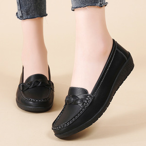 Nuevos Mocasines de Enfermera para Mujer 2025 del Fabricante Directo, Zapatos Planos Casuales sin Cordones para Mamá con Suela de Goma, Moda Sólida de Otoño - Product Image 2
