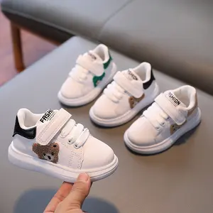 Sapatos de cartoon para bebês, calçados esportivos infantis brancos para meninos e meninas, tênis personalizados para corrida, calçados de corrida