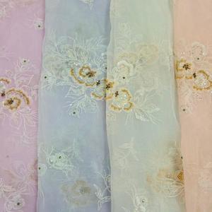 高品質のスパンコールビーズ刺繍入りシアーシフォン生地 春夏用ドレスやローブの衣料素材 - Product Image 2