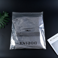 Sac d'emballage auto-adhésif en LDPE avec impression noir et blanc de taille personnalisée, sac en plastique OPP transparent en matériaux recyclés pour vêtements