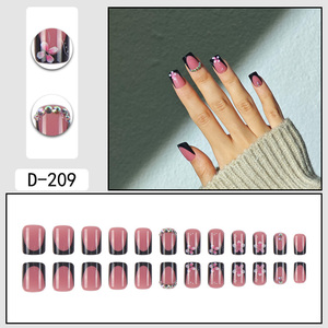 24 Uds Material ABS negro brillante patrón <span class=keywords><strong>de</strong></span> flores francesas <span class=keywords><strong>uñas</strong></span> postizas <span class=keywords><strong>diseño</strong></span> largo elegante para aplicación en los dedos lindo acrílico falso - Product Image 6