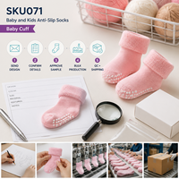 Chaussettes antidérapantes pour bébés et enfants en gros pour les détaillants de vêtements pour enfants et les programmes de nurserie avec développement de logo personnalisé
