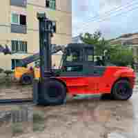 Chariot élévateur diesel 4x4 robuste QINGCHA CPCD160 de 16 tonnes avec déplaceur latéral hydraulique pour usage en usine