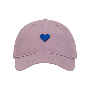 หมวกเบสบอลผ้าแคนวาสคอตตอนแบบ 6 แผง ปักลายหัวใจสีน้ำเงิน ปรับขนาดได้ สไตล์ลำลอง สปอร์ต ป้องกันแสงแดด เหมาะสำหรับกอล์ฟ เดินป่า และใช้ในชีวิตประจำวัน - Product Image 1