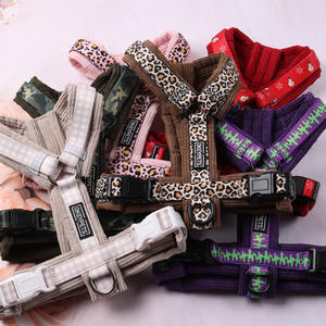 OEM/ODM pencetakan tipe H tali kekang anjing dengan Aksesori logam tugas berat beludru korduroi Harness pribadi untuk kucing - Product Image 1