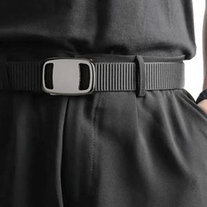 Ceinture en sangle tissée en polyester hautement élastique Yusen YS-MEB avec logo personnalisé, boucle en alliage, transfert thermique extérieur, couleur unie personnalisable - Product Image 3
