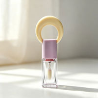 Tube carré transparent pour huile à lèvres avec logo personnalisé, 5,5 ml, capuchon à anneau large, pinceau souple pour blush liquide, emballage pour gloss à lèvres