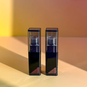 ลิปกลอสเนื้อแมทท์มิเนอรัลสมุนไพร MLM บำรุงริมฝีปากแบบวีแกน พร้อมลิปทินท์  รับผลิตเครื่องสำอางแบรนด์ส่วนตัว - Product Image 5