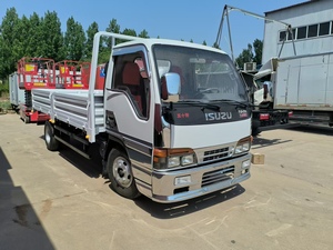 Camion de fret ISUZU NKR Euro 3 4T d'occasion - Nouveau véhicule de transport logistique avec carrosserie neuve - Product Image 2