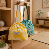 Pochette cosmétique rayée à cordon de serrage, pochette à maquillage en toile, organiseur de toilette, sac de rangement de voyage, sac de toilette portable pour femmes et filles