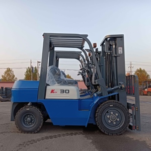 KCCL Professional Industrial Small Compact Electric Forklift Mini Forklift for Narrow Space Warehouse - Product Image 3