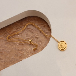 จี้สร้อยคอทรงกลมสแตนเลสสตีลวินเทจ ชุบทองรูปดอกกุหลาบ - Product Image 3