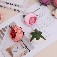 Têtes de fleurs de pivoine artificielles réalistes faites à la main de haute qualité pour la décoration murale, les boîtes cadeaux et les décorations de gâteaux - Vente en gros pour le commerce international