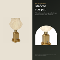 Lampe de table sans fil rechargeable ultra longue durée avec base en métal et abat-jour en forme de bourgeon de fleur pour restaurant, hôtel, chambre à coucher