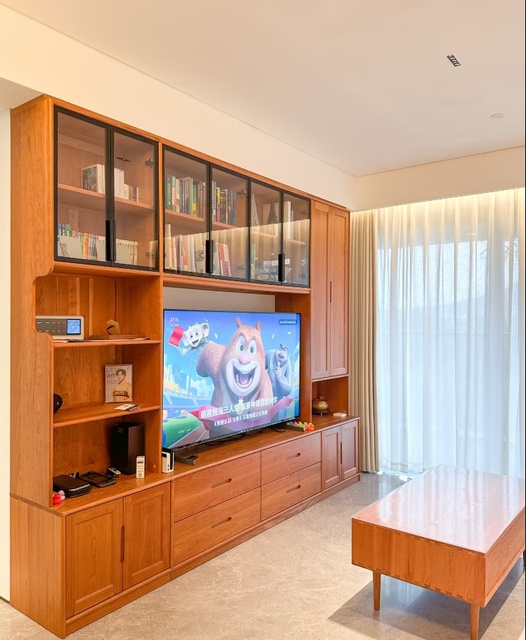 Factory Direct Manufacturer Solid Wood Modern European TV Cabinet Glass Display Thin Black Frame Living Room Storage for 65in+