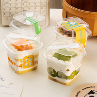 Pot carré en plastique PET de 380 ml avec cuillère, boîte à dessert individuelle jetable pour mousse, gâteau, utilisation alimentaire