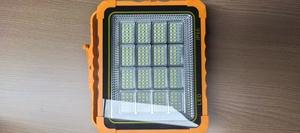 Projecteur LED Extérieur Super Lumineux IP66 200W Portable à Main Rechargeable Solaire Lampe ABS pour Urgences Domestiques - Product Image 4
