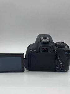 Appareil photo reflex numérique d'occasion <span class=keywords><strong>EOS</strong></span> <span class=keywords><strong>700D</strong></span> - 8MP, zoom optique 10x, vidéo HD, batteries et chargeur inclus - Product Image 4