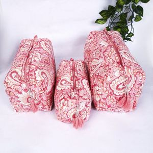 Women Eco-Friendly Cotton Makeup Organizer Bags Custom Floral Print Wash for Bag Travel Portable <b>Storage</b> Quilted Zipper - Product Image 2