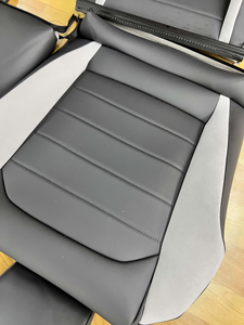 Elegante Set Completo di Coprisedili in Pelle per Rinnovare l'Interno dei Veicoli Volkswagen - Product Image 2