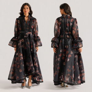 Abito M-3XL all'Ingrosso con Colletto Alto, Maniche Lunghe a Campana, Cuciture in Pizzo, Stile Streetwear, Antistatico, in Poliestere con Motivi Floreali - Product Image 1