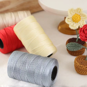 Fil Fin Direct Usine 100g Multicolore en Polyester et Acrylique Mélangés 1mm Haute Ténacité Durable pour Tricot et Crochet - Product Image 2