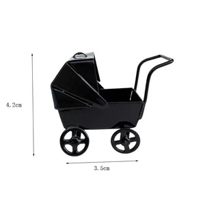 Cochecito de Muñecas 1:12, <span class=keywords><strong>Mini</strong></span> <span class=keywords><strong>Cuna</strong></span> de Hierro, Modelo de Carrito, Accesorio de Simulación para Escenas Infantiles - Product Image 4