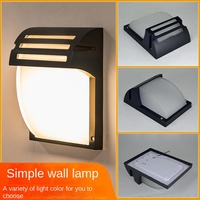 Applique murale LED moderne en aluminium avec douille E27, étanche et diffuseur en verre trempé pour usage extérieur, jardin et balcon