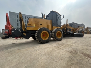 รถเกรดเดอร์ GR1803 ขนาด 16 ตัน – เครื่องยนต์ดีเซล Shangchai SC8D190 ได้รับการรับรองมาตรฐาน CE/EPA สำหรับงานปรับพื้นผิวทางหลวง - Product Image 6