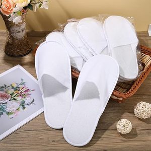 Pantoufles d'hôtel jetables de luxe en gros bon marché pour chambre d'amis Pantoufles unisexes bon marché personnalisées avec logo pour <span class=keywords><strong>Spa</strong></span> et Bain - Product Image 5