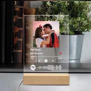 Llavero de Acrílico Personalizado con Código Musical y Foto, Recuerdo Musical <span class=keywords><strong>para</strong></span> Bodas, Aniversarios, Regalos de San Valentín - Product Image 4