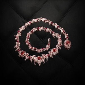 สร้อยคอฮิปฮอปเงินแท้ 925 ลายตาปีศาจประดับเพชรโมอิสซาไนต์สีแดง VVS จากซัพพลายเออร์อินเดีย เหมาะสำหรับเป็นของขวัญ มีจำหน่ายแล้ว - Product Image 1