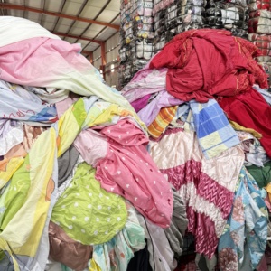 Lot de draps en coton d'occasion très demandés, en ballots, ensembles mixtes pré-aimés, en vrac pour l'Afrique - Product Image 1