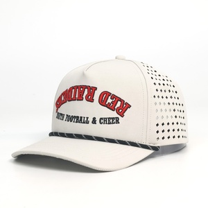 Casquette de camionneur personnalisée imperméable à 5 panneaux, perforations découpées au <span class=keywords><strong>laser</strong></span>, logo brodé en 3D, performance personnalisée, golf, 100% polyester - Product Image 1